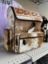 Load image into Gallery viewer, Large Brown/white cowhide backpack