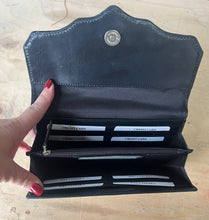 Load image into Gallery viewer, Ladies tooled leather wallet