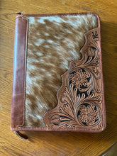 Load image into Gallery viewer, Cognac leather brown/white cowhide portfolio