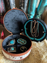 Load image into Gallery viewer, Black/white cowhide double decker round jewelry case