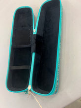 Load image into Gallery viewer, Black Flat iron (curling wand) case