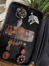 Load image into Gallery viewer, Black Squash Blossom/necklace case