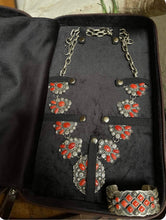 Load image into Gallery viewer, Black Squash Blossom/necklace case