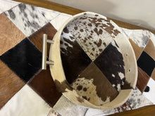 Load image into Gallery viewer, Round cowhide tray
