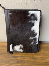 Load image into Gallery viewer, Chocolate leather &amp; cowhide 6 ring planner cover

