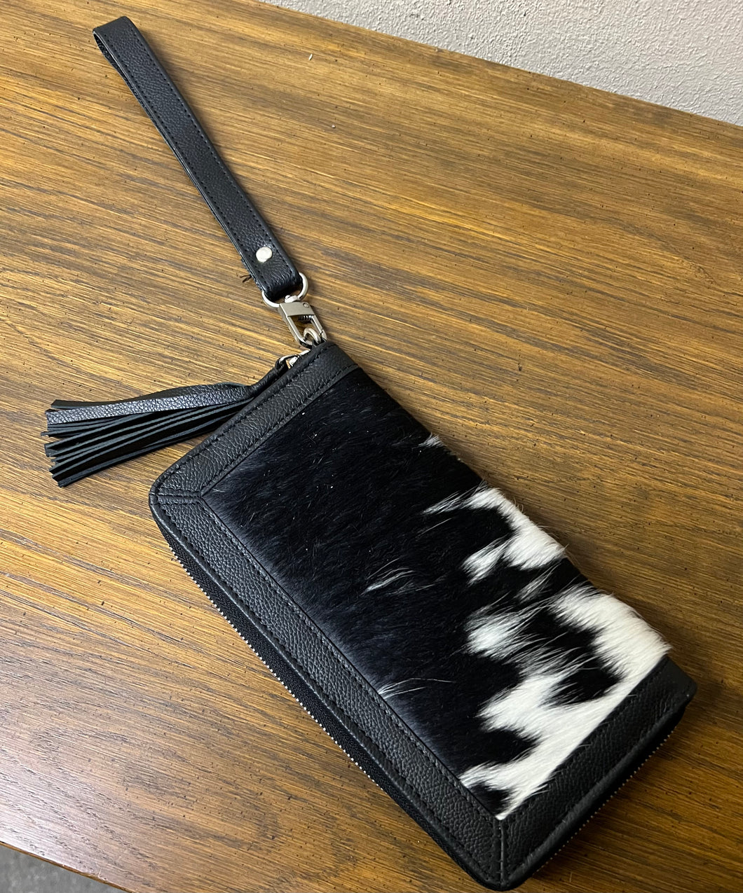 Cowhide wallet black leather
