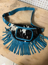 Load image into Gallery viewer, Cowhide Fanny pack blue leather
