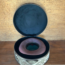 Load image into Gallery viewer, Cowhide black/white Hat Box
